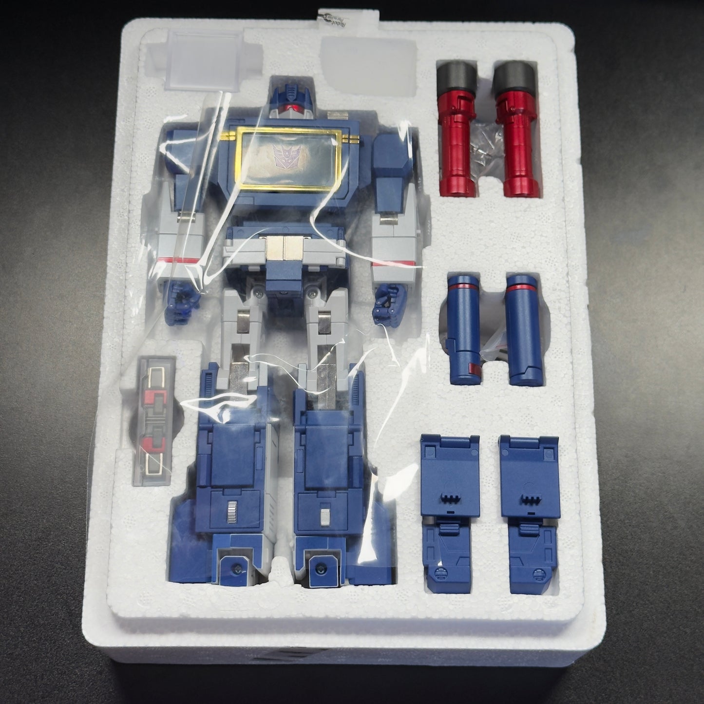 Robot Paradise RP-01 Acoustic Wave (Soundwave) Fans Toys Masterpiece Scale Figure | Pre-Owned