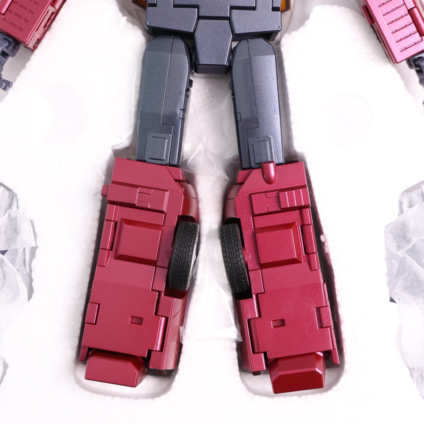 Fans Toys FT-31E Bandit (Dead End) with Marauder Combiner Parts | Masterpiece Stunticon | Pre-Owned