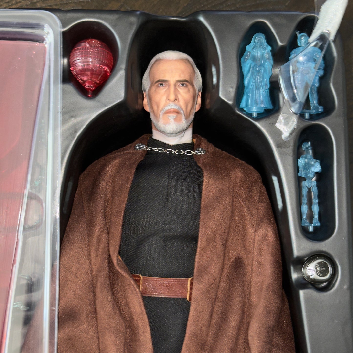 Hot Toys MMS496 Count Dooku Attack of the Clones | Pre-Owned