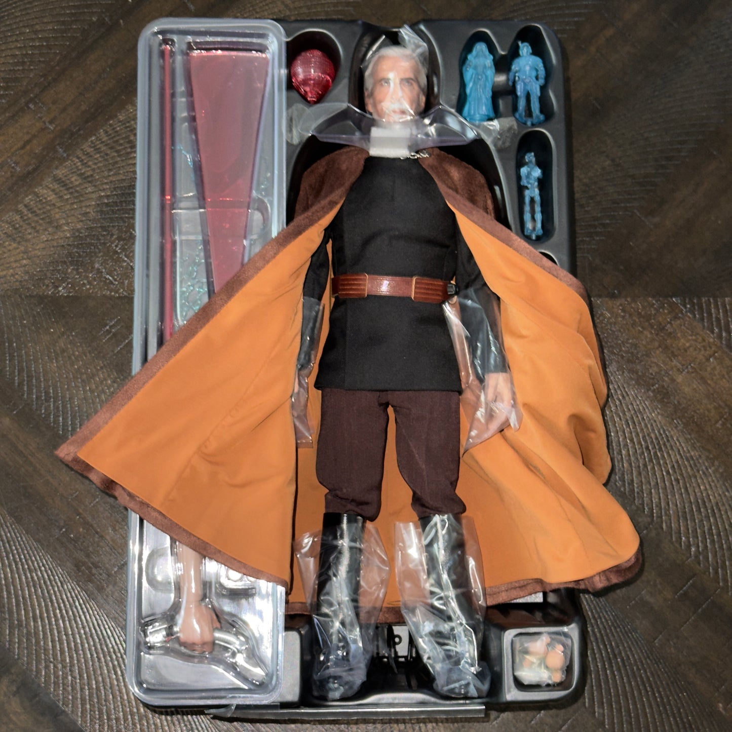 Hot Toys MMS496 Count Dooku Attack of the Clones | Pre-Owned