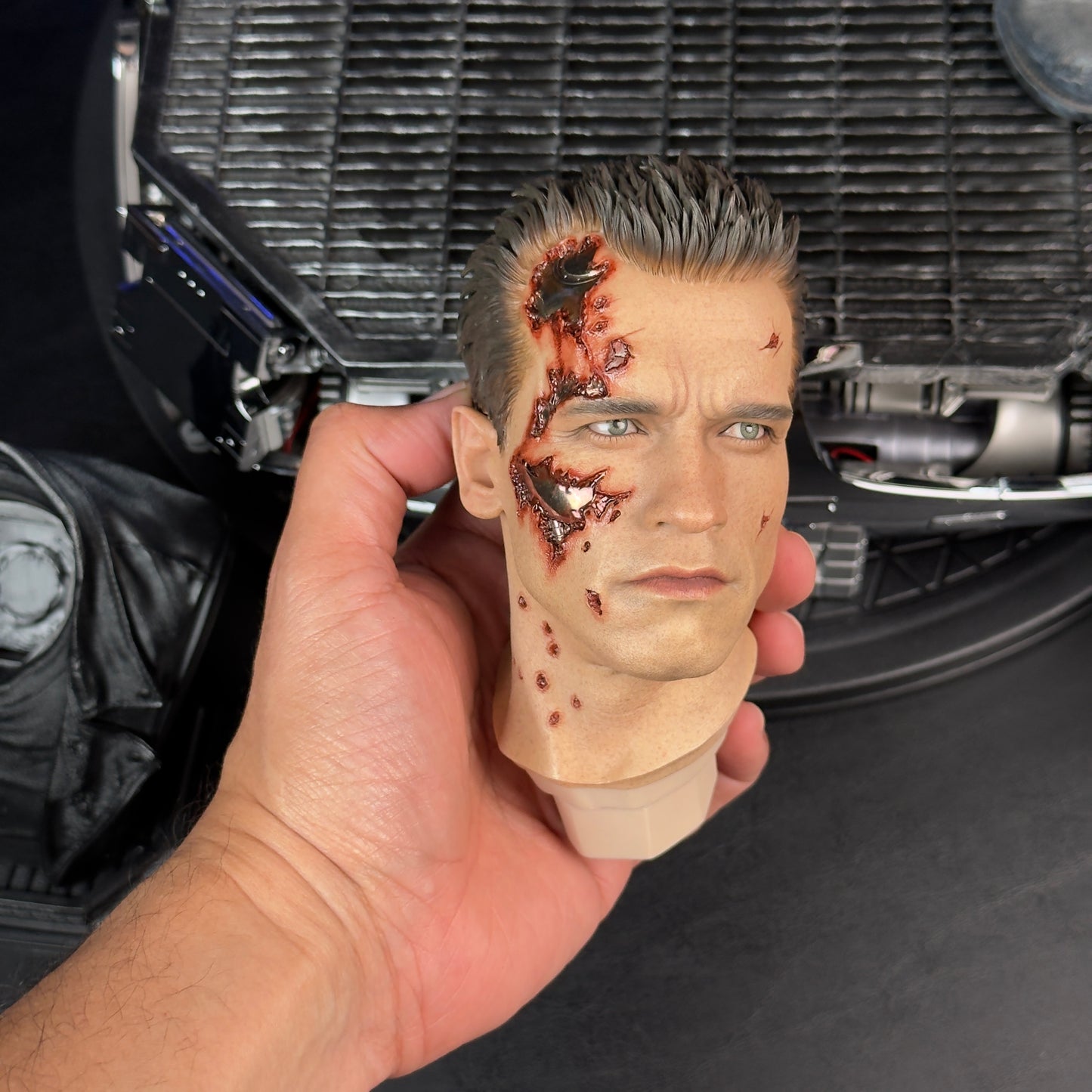Prime 1 Studio T-800 Battle Damaged DX Bonus Version | 1/3 Scale Terminator Statue | Pre-Owned