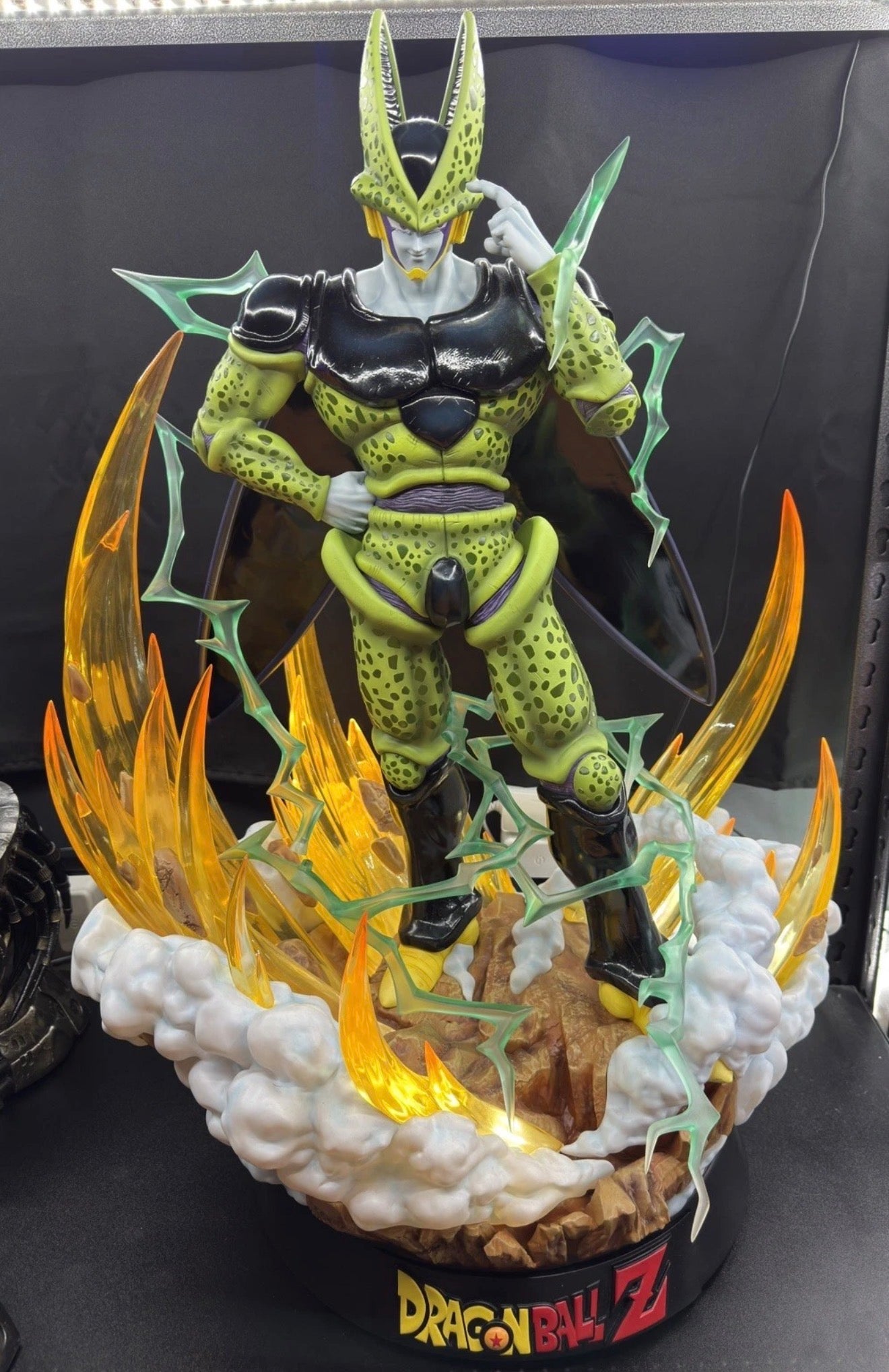Infinity Studio Dragon Ball Z Perfect Cell 1/4 Scale Statue | Pre-Owned