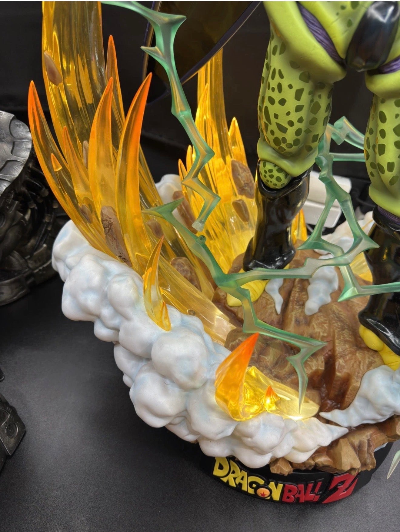 Infinity Studio Dragon Ball Z Perfect Cell 1/4 Scale Statue | Pre-Owned